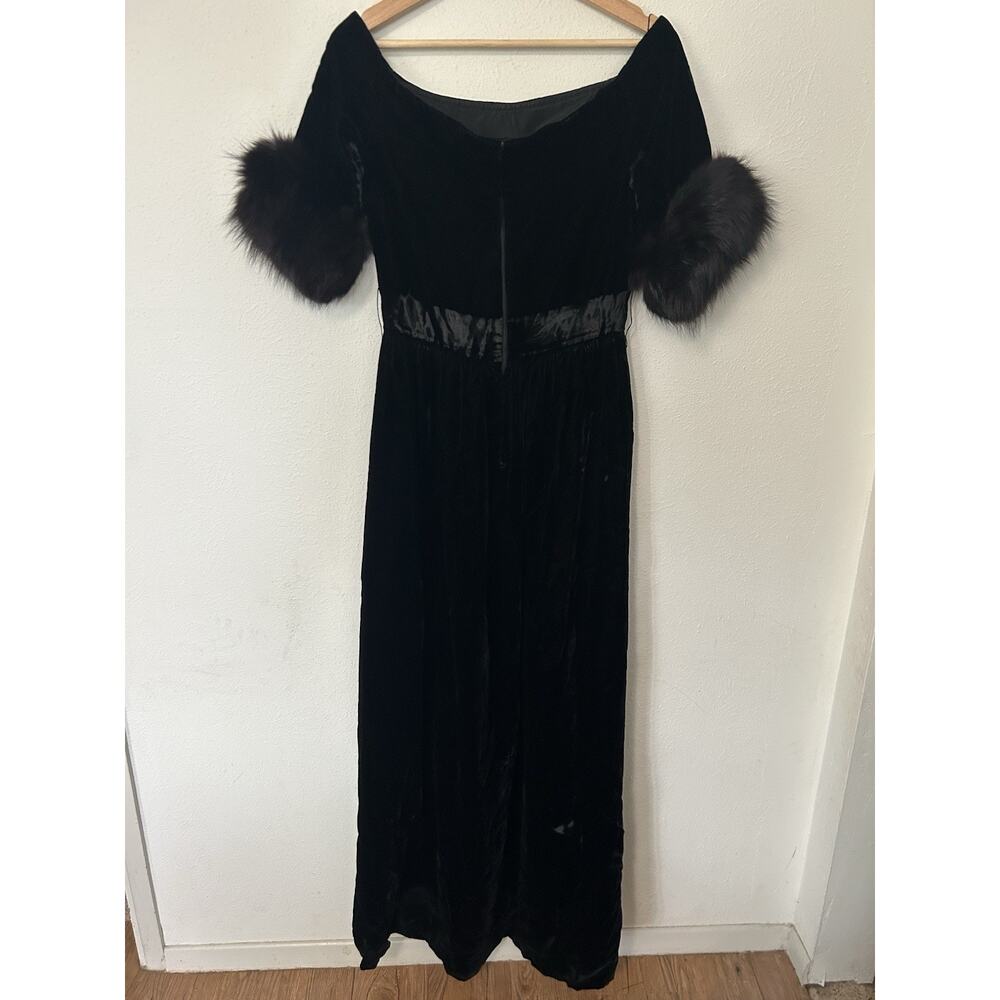 Vintage 1960s Oscar de la Renta Black Velvet Evening Gown Fur Cuffs Boutique - Picture 13 of 16